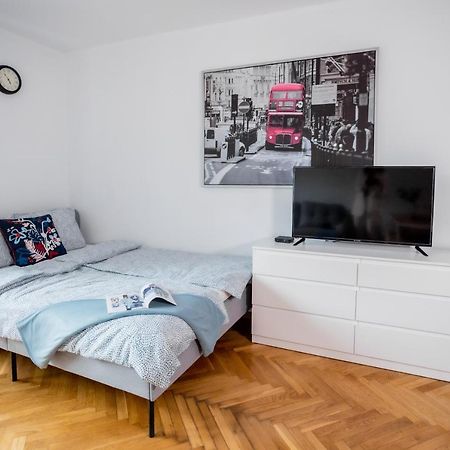 Superapart Plac Dabrowskiego 12 Warszawa Eksteriør billede